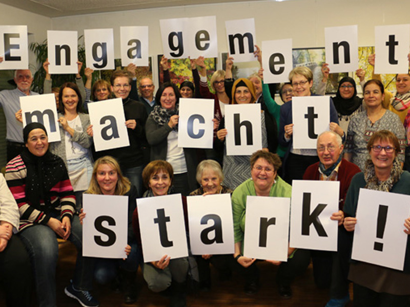 Gruppenfoto Engagement macht stark aus dem Mütterzentrum Langen